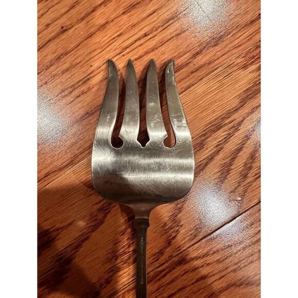 Oneida American Colonial Solid Serving Meat Fork 8 3/8" Cube Heirloom Stainless - Picture 3 of 5